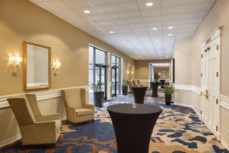 Doubletree By Hilton Boston - Andover image