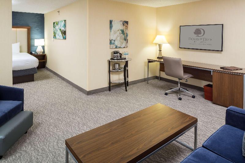 Doubletree By Hilton Boston - Andover image