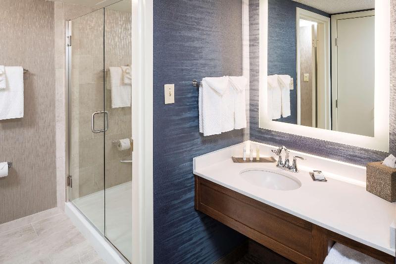 Doubletree By Hilton Boston - Andover image