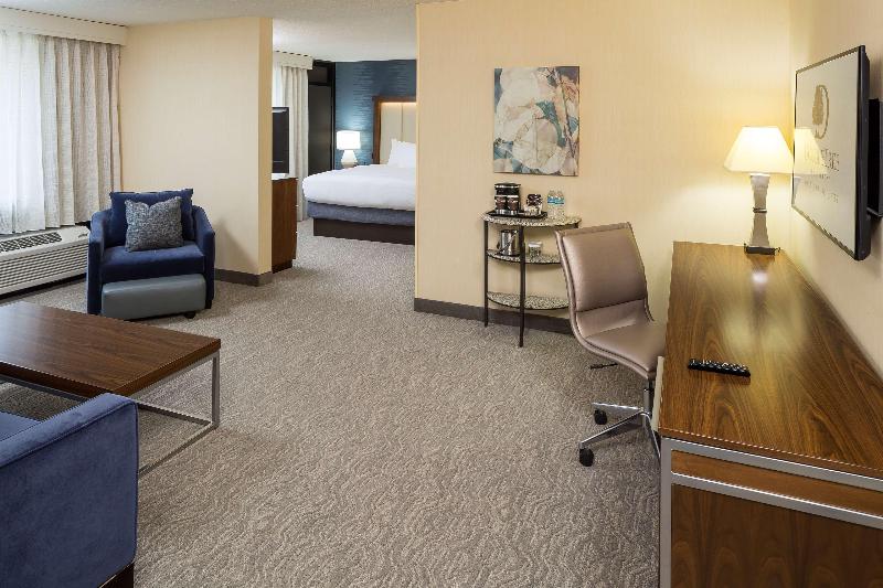 Doubletree By Hilton Boston - Andover image