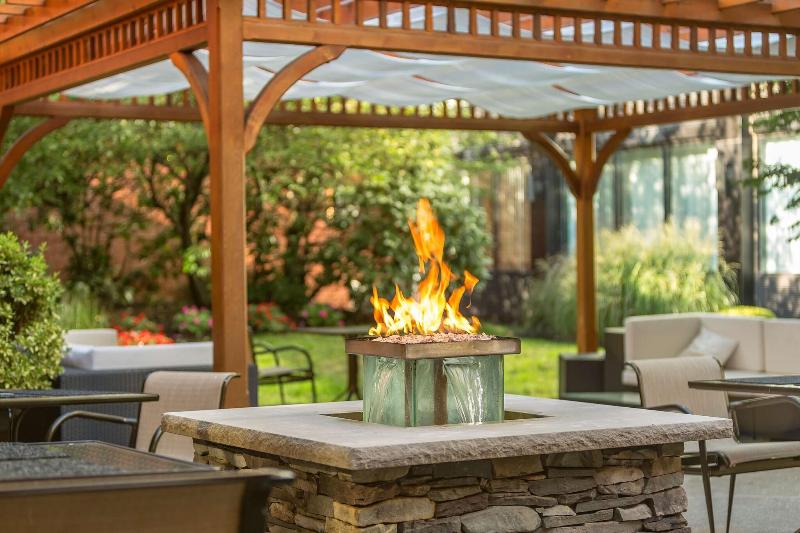 Doubletree By Hilton Boston - Andover image