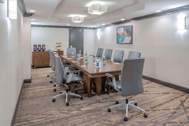 Doubletree By Hilton Boston - Rockland image