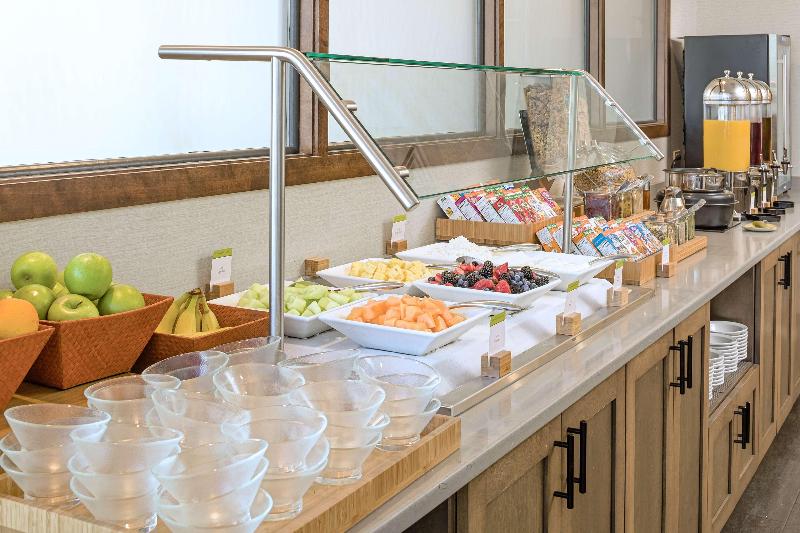 Doubletree By Hilton Boston - Rockland image