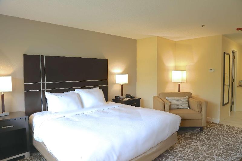 Doubletree By Hilton Boston - Rockland image
