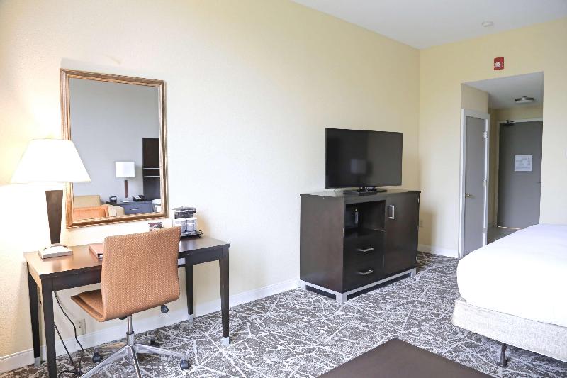 Doubletree By Hilton Boston - Rockland image