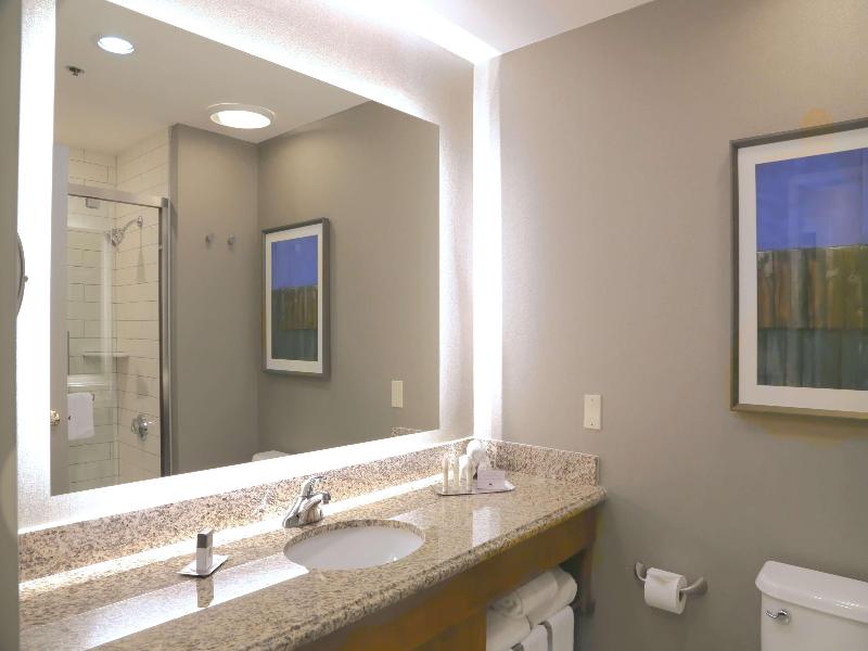 Doubletree By Hilton Boston - Rockland image