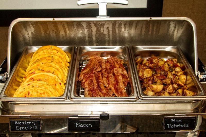 Hampton Inn Indianola, MS image 5
