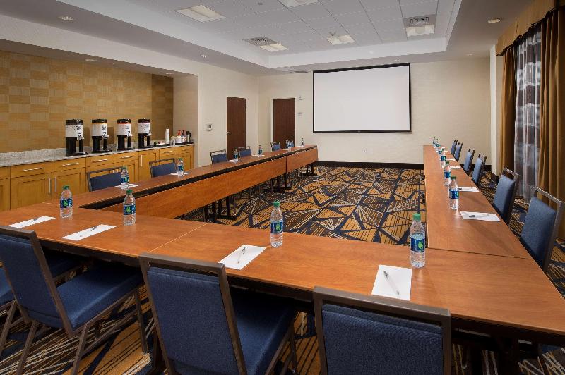 Hampton Inn & Suites By Hilton Falls Church image