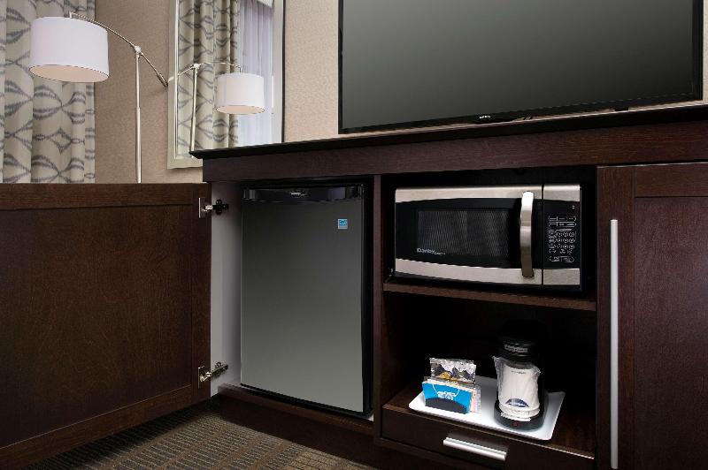 Hampton Inn & Suites By Hilton Falls Church image