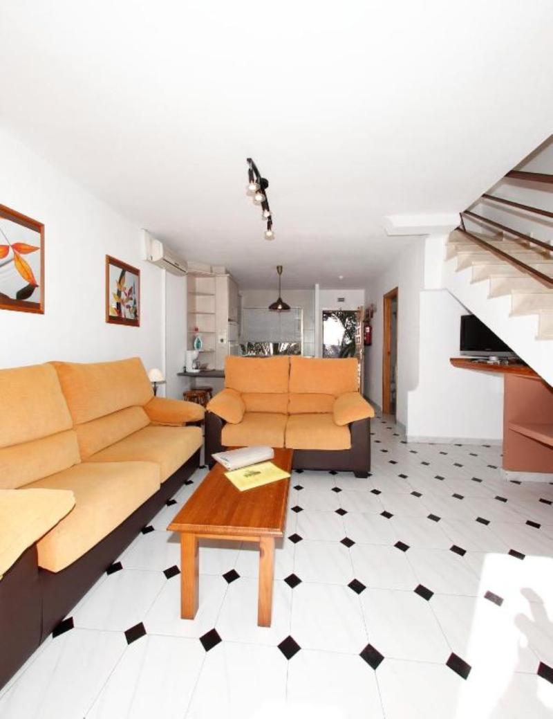 Albir Hills Apartments image