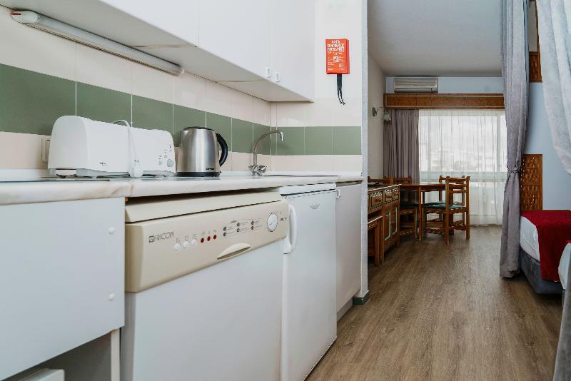 Luna Hotel da Oura image