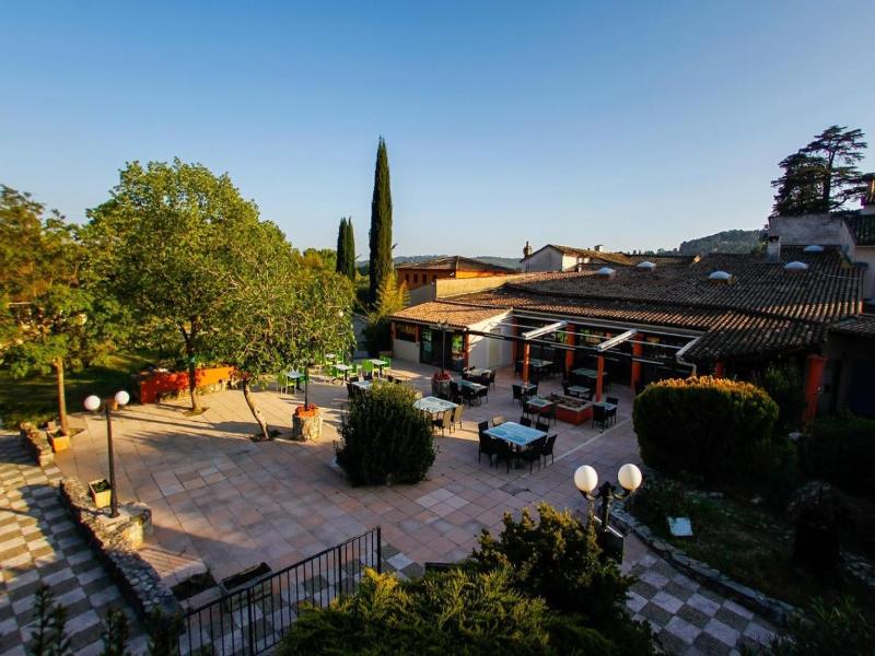 Le Domaine Du Thronnet image