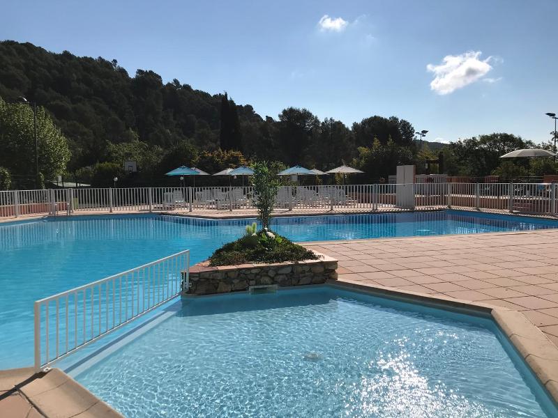 Le Domaine Du Thronnet — general view