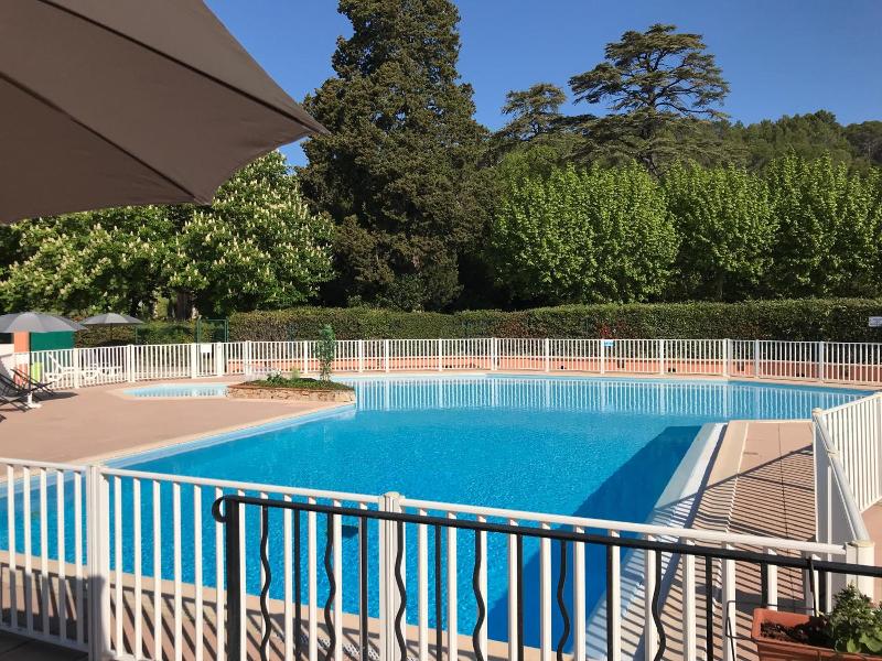 Le Domaine Du Thronnet image