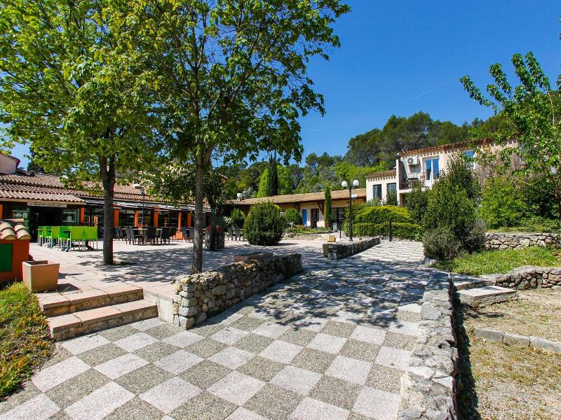 Le Domaine Du Thronnet image
