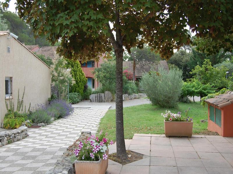 Le Domaine Du Thronnet image