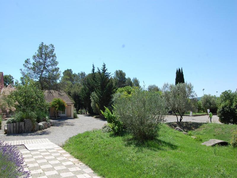 Le Domaine Du Thronnet image