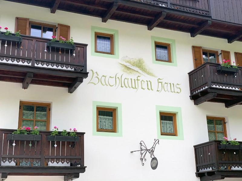 Bachlaufen Haus image