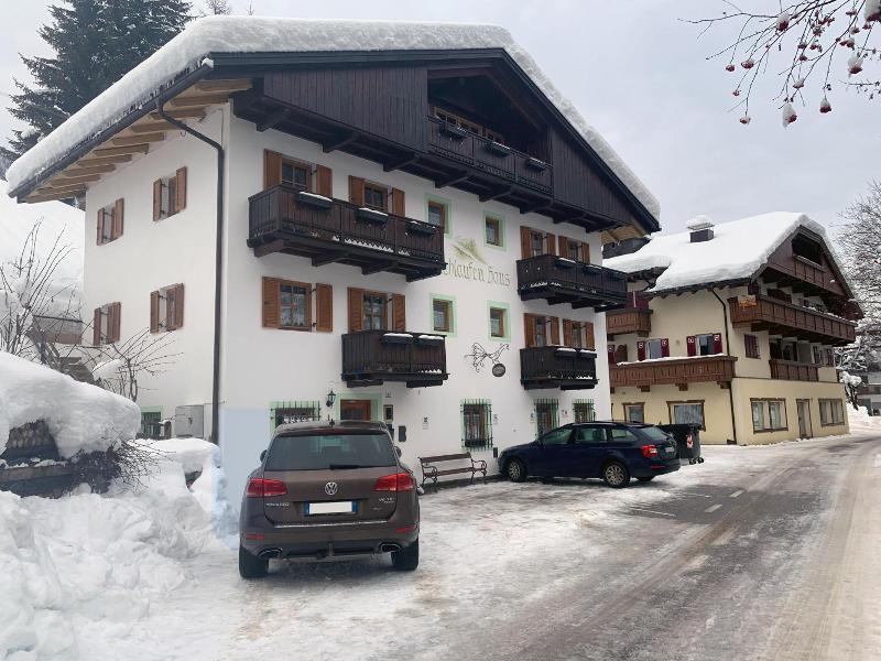 Bachlaufen Haus image