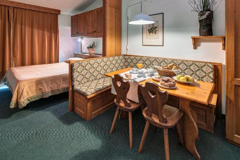 Hotel Cristallino image