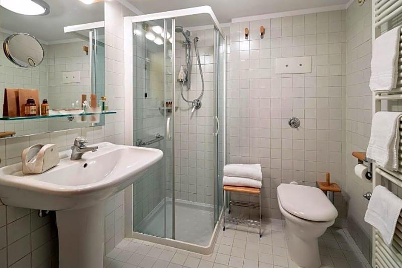 Hotel Cristallino image