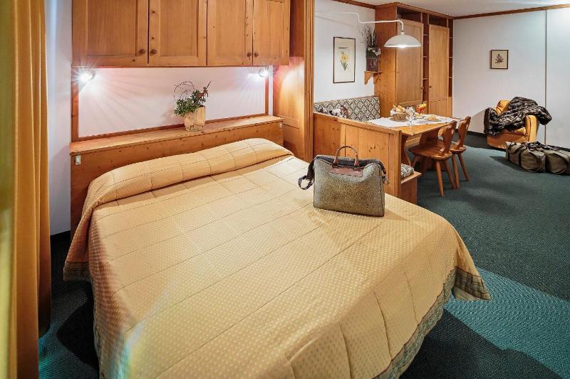 Hotel Cristallino image