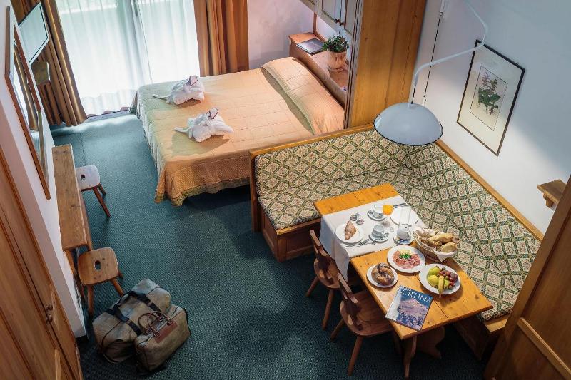 Hotel Cristallino image