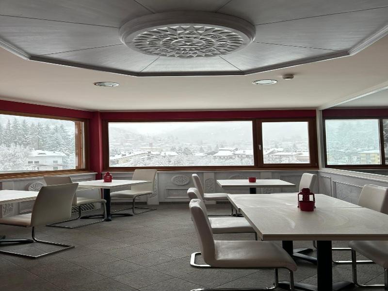 Jolly Resort Ponte Di Legno image