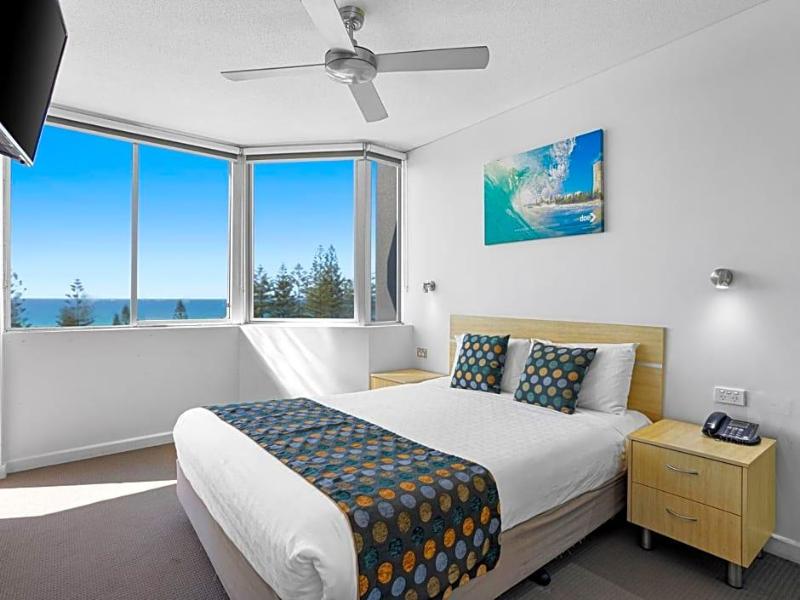 Mariner Shores Resort image