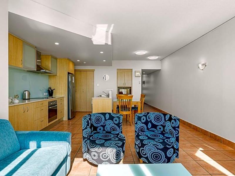 Mariner Shores Resort image