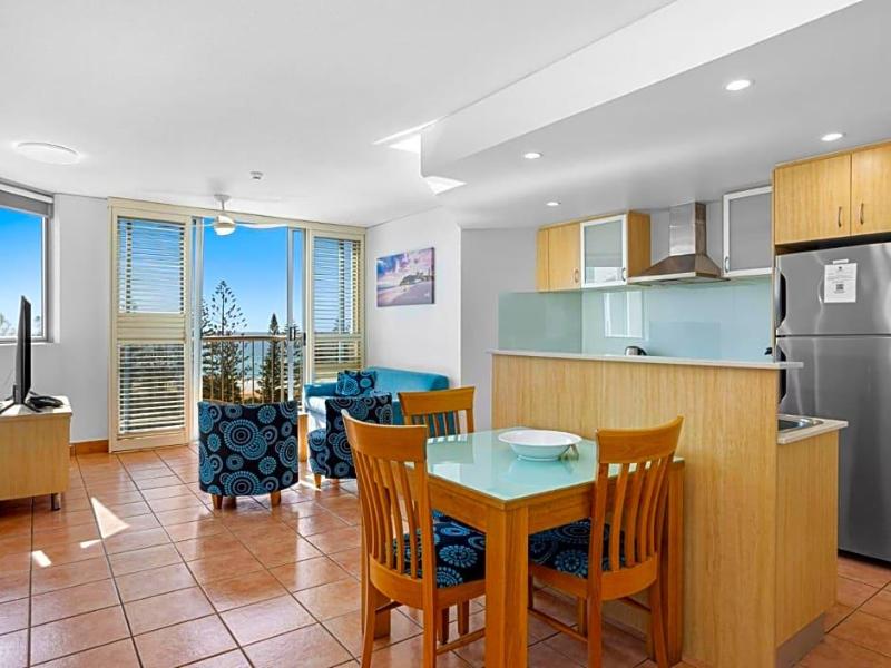 Mariner Shores Resort image