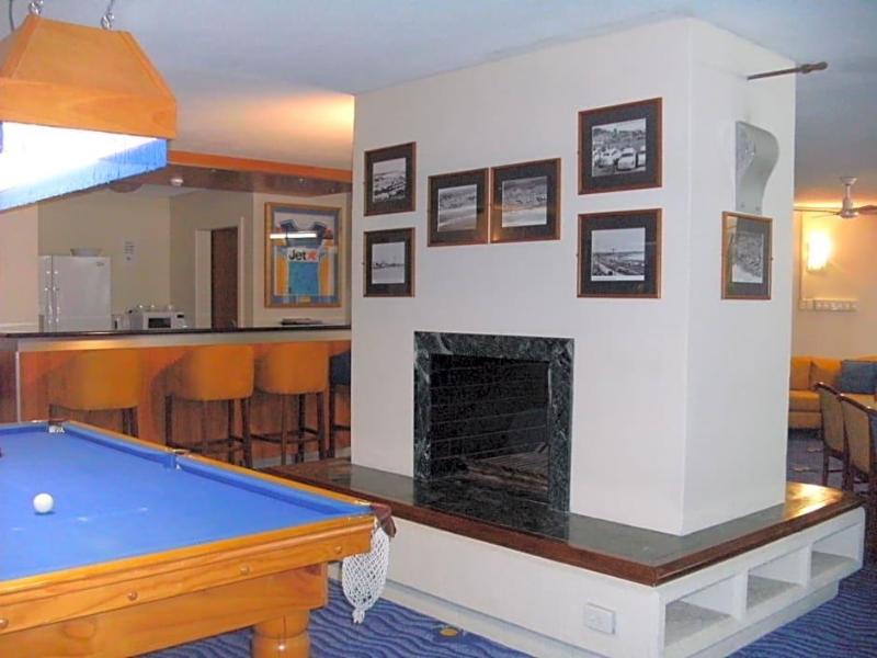 Mariner Shores Resort image