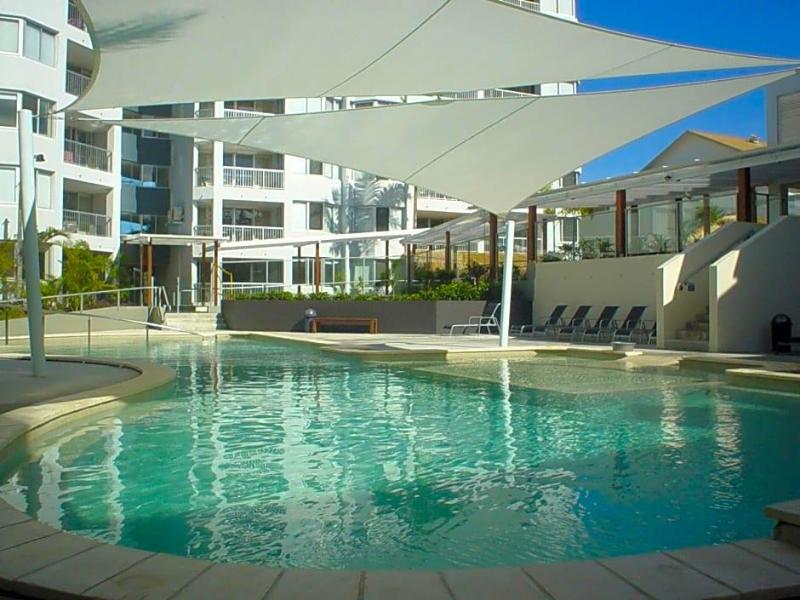 Mariner Shores Resort image