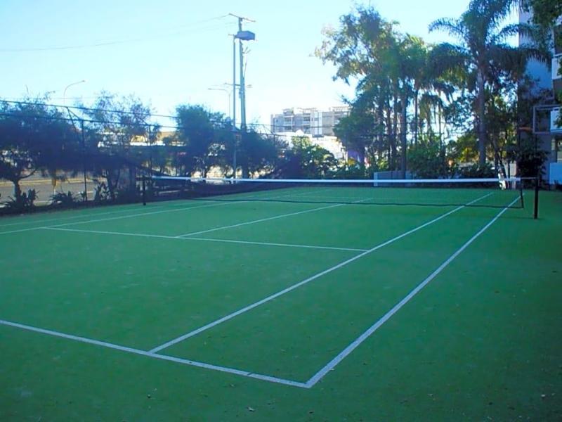 Mariner Shores Resort image