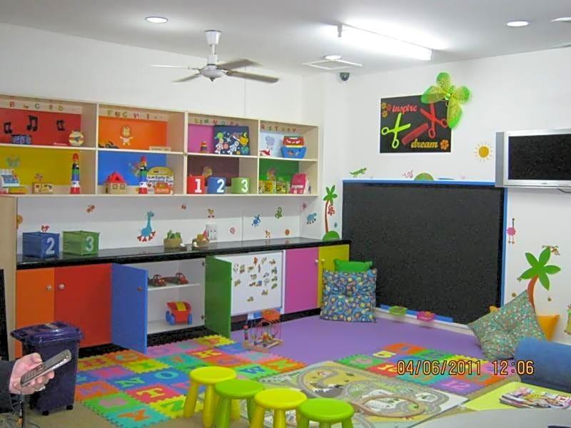 Mariner Shores Resort image