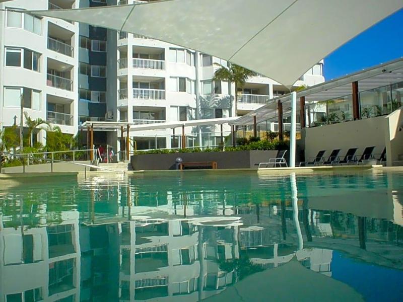 Mariner Shores Resort image