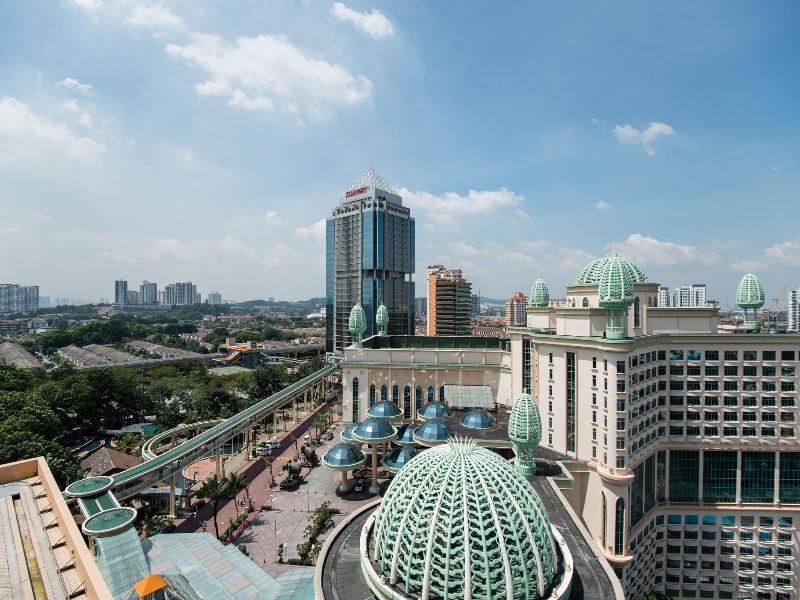 Resort Suites at Sunway Lagoon Resort image