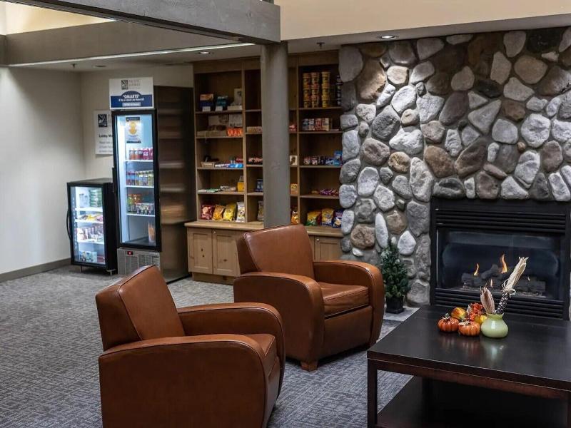 Pacific Shores Resort and Spa