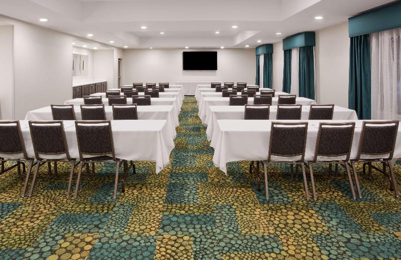 Hampton Inn & Suites Sioux City South image
