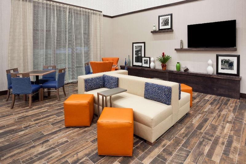Hampton Inn & Suites Sioux City South image