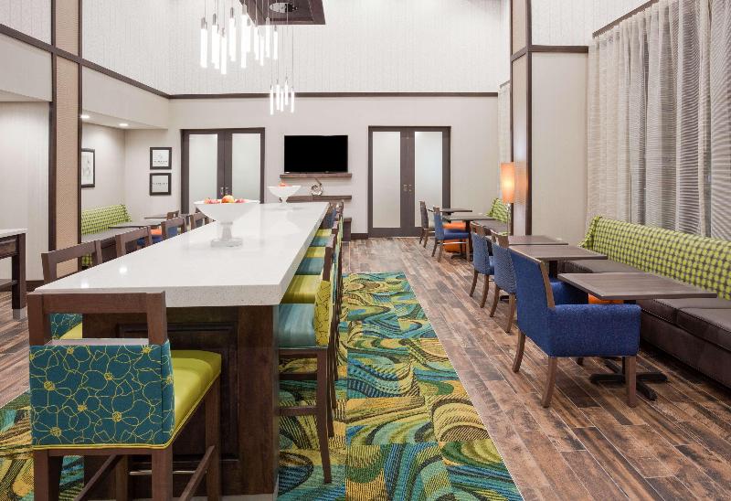 Hampton Inn & Suites Sioux City South image