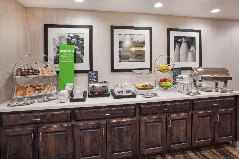 Hampton Inn & Suites Sioux City South image