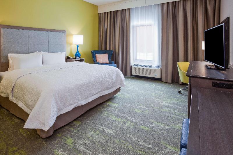 Hampton Inn & Suites Sioux City South image