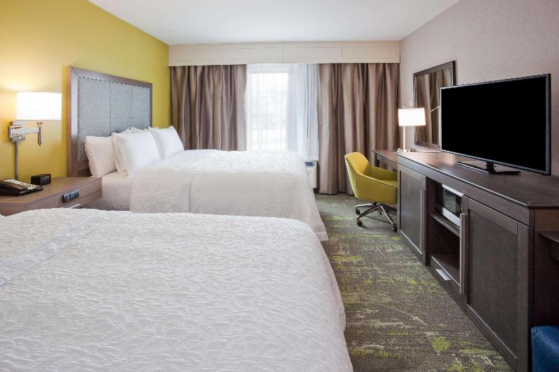 Hampton Inn & Suites Sioux City South image
