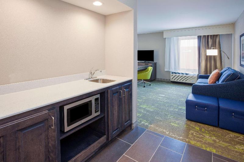 Hampton Inn & Suites Sioux City South image