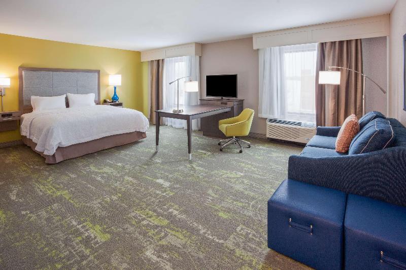 Hampton Inn & Suites Sioux City South image