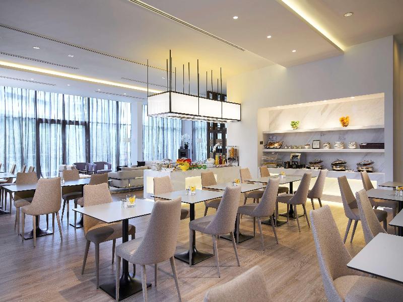 Pan Pacific Serviced Suites Orchard, Singapore image
