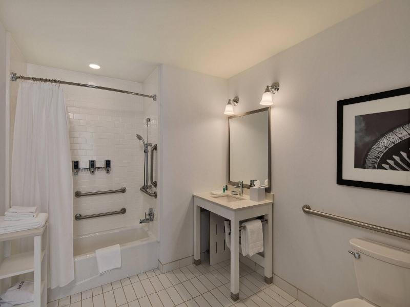 Four Points by Sheraton Seattle Airport South image