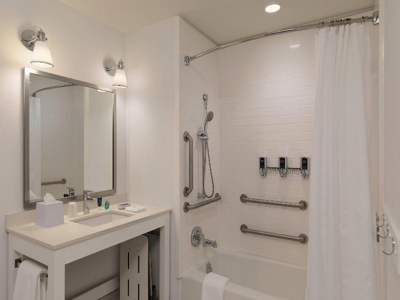 Four Points by Sheraton Seattle Airport South image