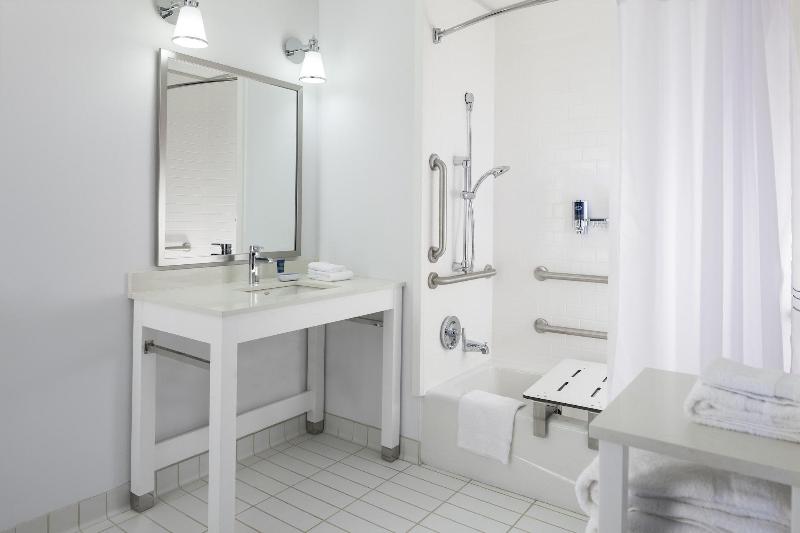 Four Points by Sheraton Seattle Airport South image